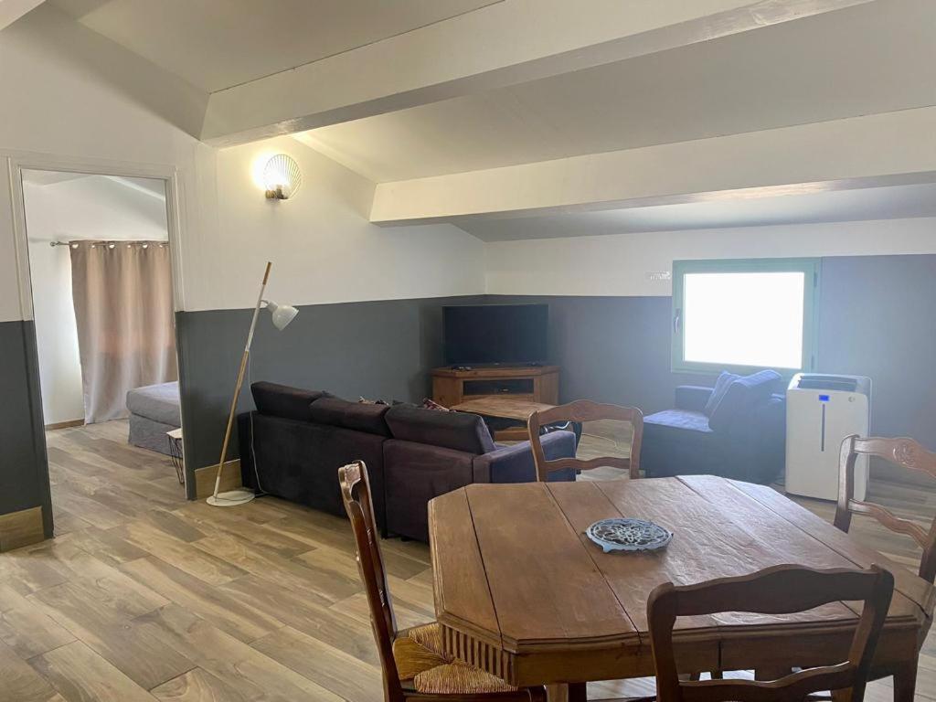 Residence Antonia Appartements Avec Piscine Commune - Centre Ville Calvi กาลวี ภายนอก รูปภาพ