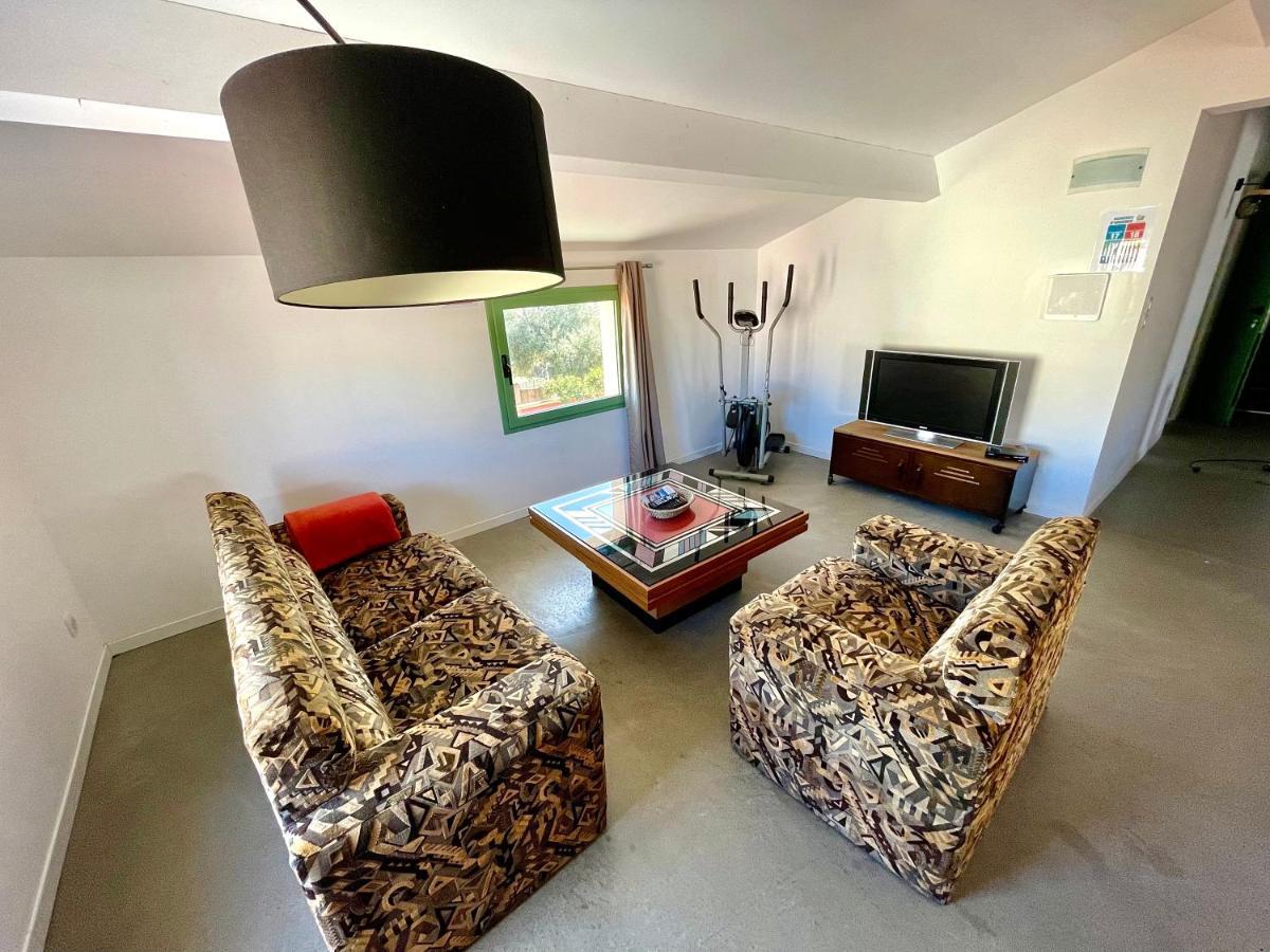 Residence Antonia Appartements Avec Piscine Commune - Centre Ville Calvi กาลวี ภายนอก รูปภาพ